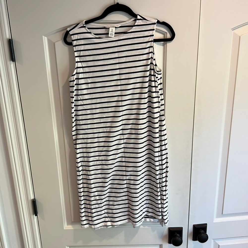H&M maternity dress